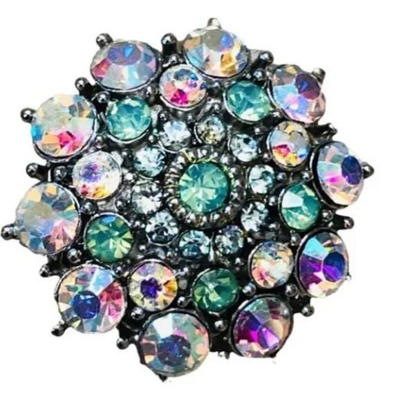 Vintage Sparkly Clip On Earrings - Picture 2 of 3